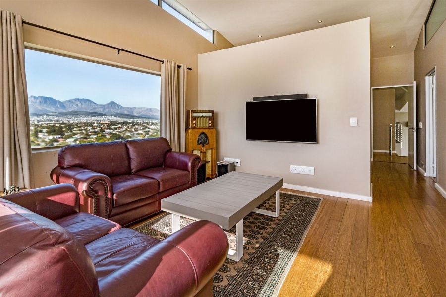 3 Bedroom Property for Sale in Strand North Western Cape